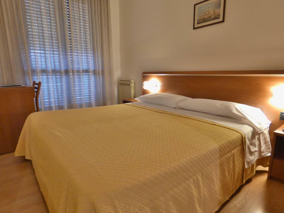 Hotel Derby Sirmione Exterior photo